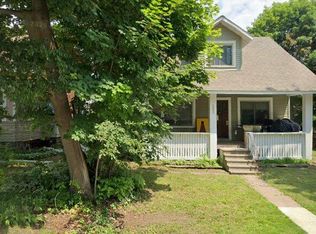 1028 Grand View Ave, Duluth, MN 55812