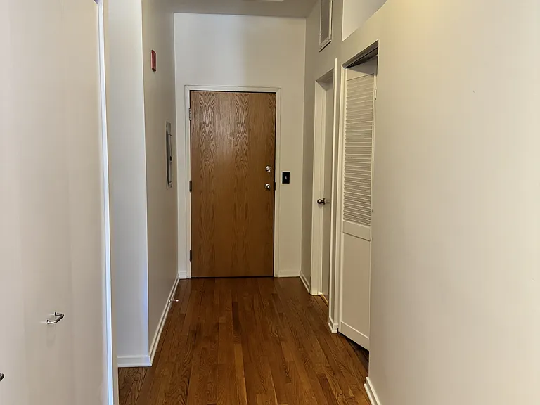 208 W Washington St #1208 — Photo 26