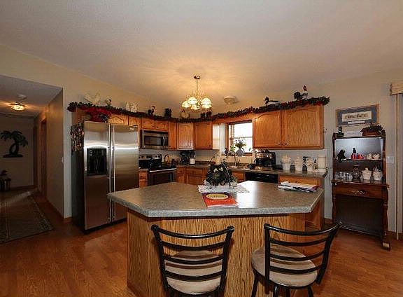 4th image of 2044 Bungalow Village Ln