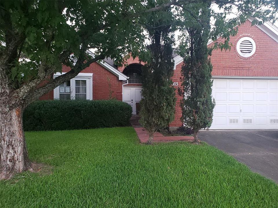 1st image of 803 Thornwood Ct