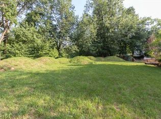 196 Easy St, Edison, NJ 08817