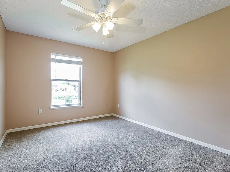 1113 Benan Ct — Photo 14