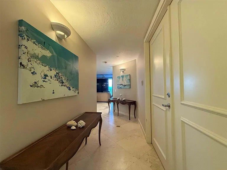 800 Ocean Dr #1104 — Photo 8