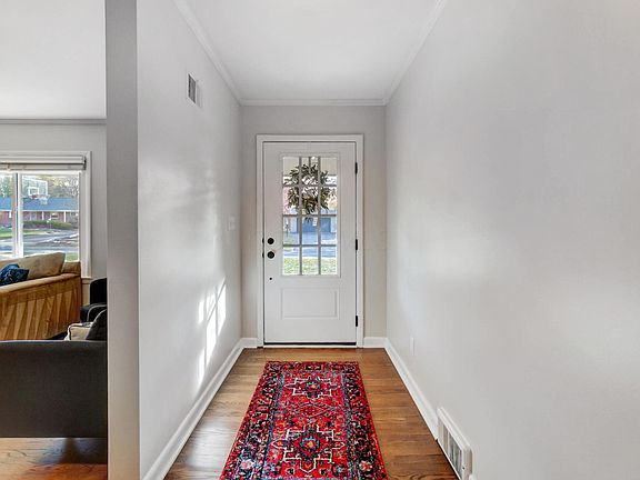 5th image of 3905 Overdale Dr