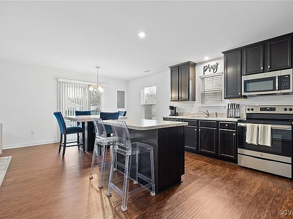 5th image of 3401 New Pasture Ct