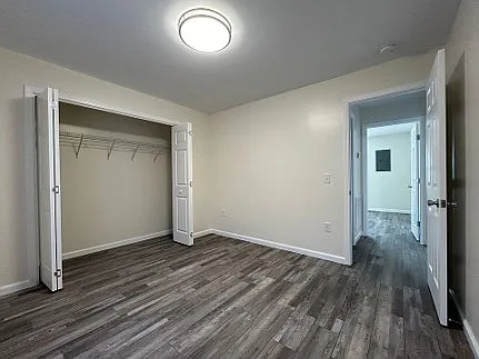 2301 Lakeland Dr #5 — Photo 9