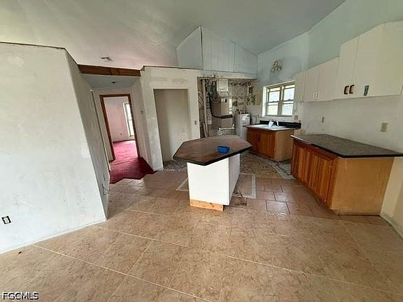 3rd image of 3007 W Briarwood Cir