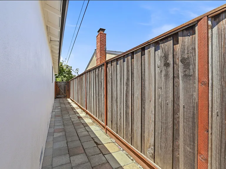 3490 Flora Vista Ave — Photo 33