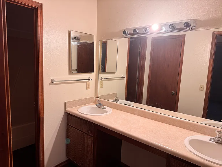 760 N Storer Ave #760 — Photo 6