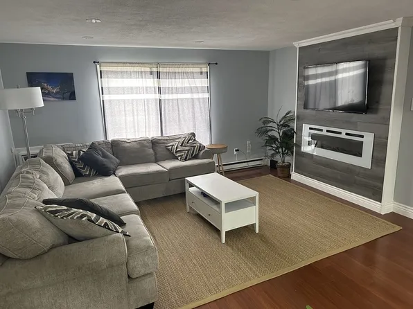 18 Washington St APT 7, Plainville, MA 02762