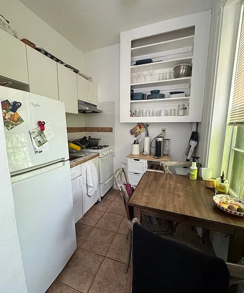 54 S Russell St #4 — Photo 3