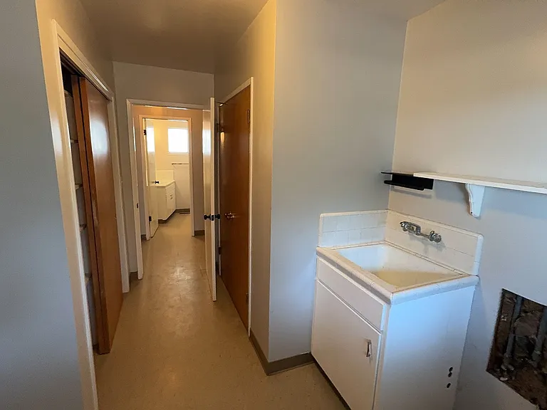 11586 S Smith Ave — Photo 16