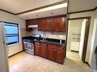 36-52 32nd St #2A, Astoria, NY 11106