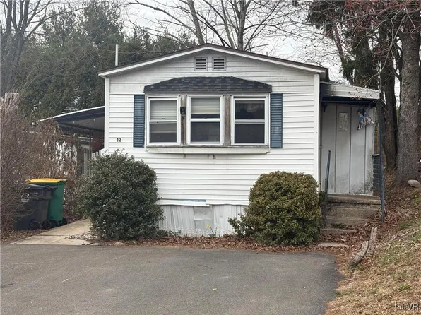 12 Navajo Ln, Lehighton, PA 18235