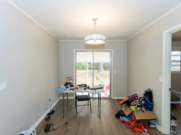 2411 Hunt Club Rd — Photo 9