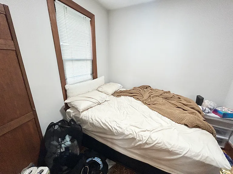 1568 Tremont St #1R — Photo 10
