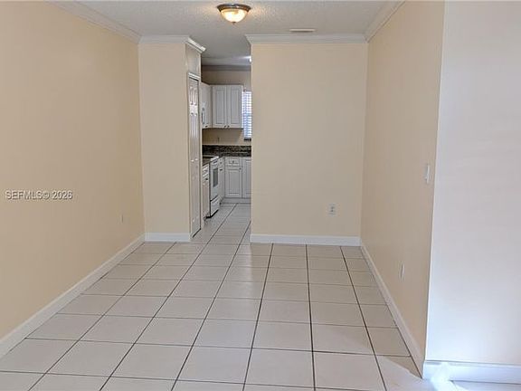 3rd image of 202 W Forest Oak Cir