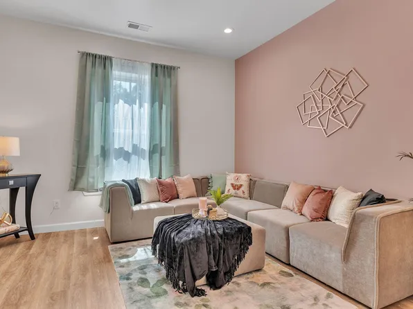 415 Arno St SE, Albuquerque, NM 87102