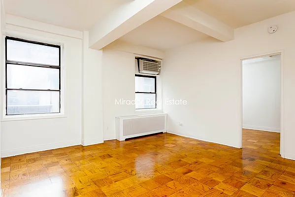 Rented by Mirador Real Estate | media 19