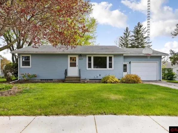 407 W 4th St, Janesville, MN 56048