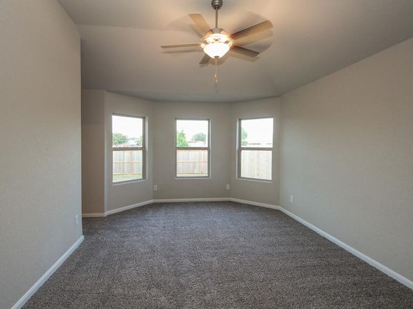 732 Stonemanor Bay, Seguin, TX 78155