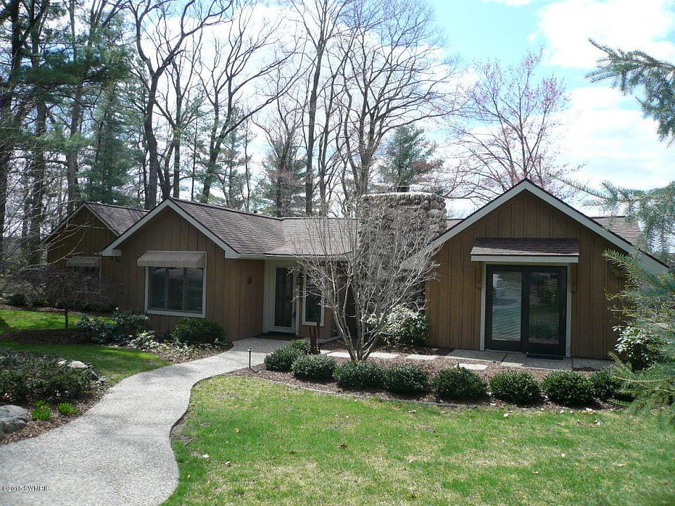 1st image of 1763 River Oaks Dr SE