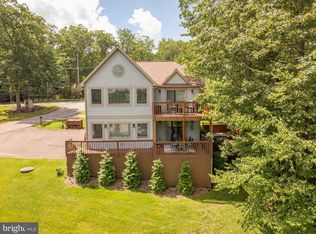 25 Silver Tree Ln, Oakland, MD 21550