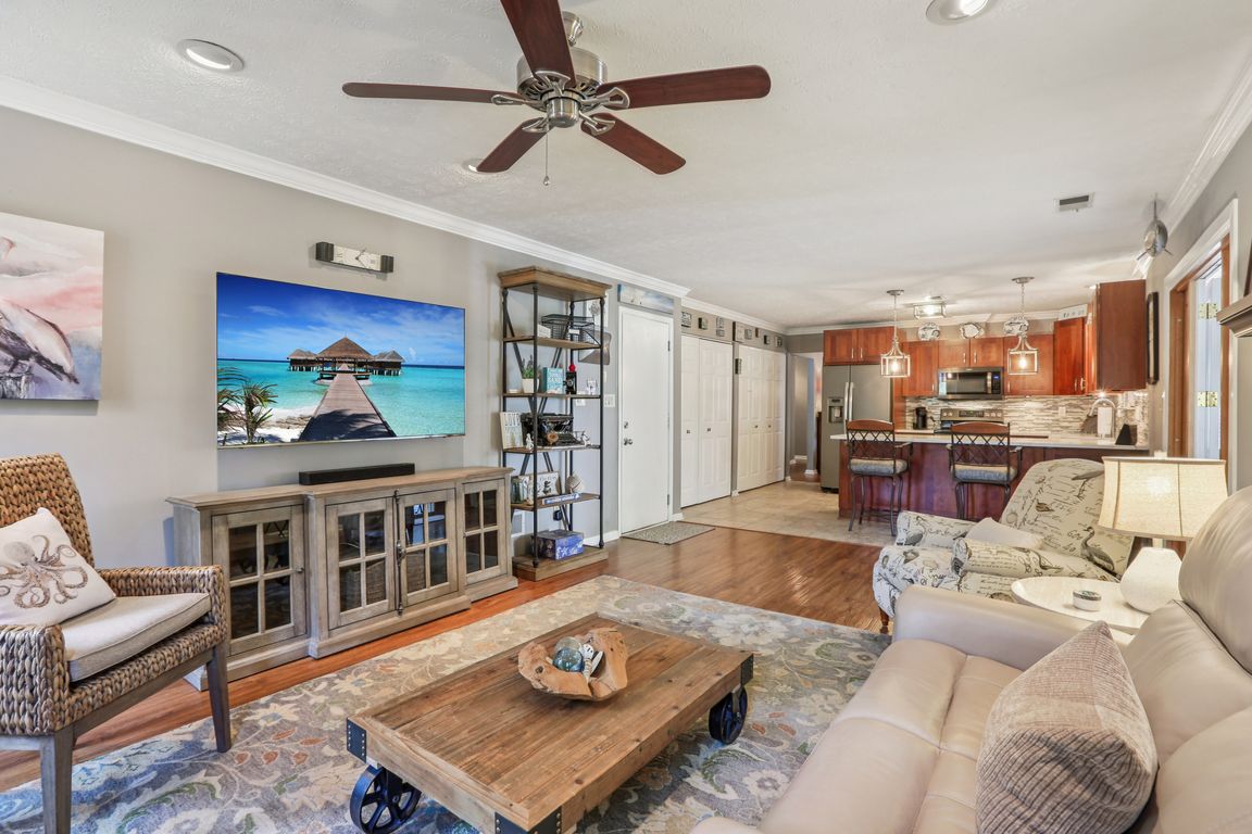 next background image