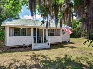 503 6th St W, Darien, GA 31305