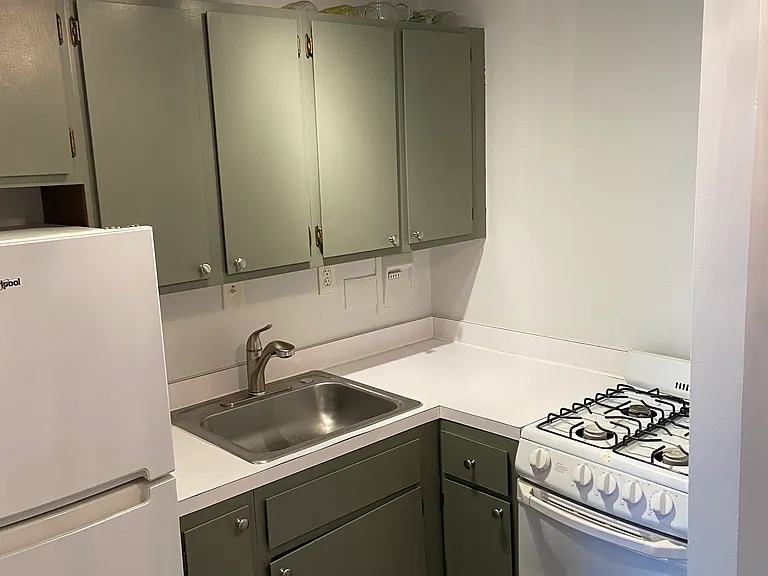 801 N Pitt St #611 — Photo 2