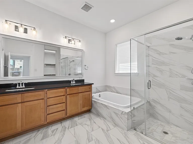 211 Amaranth Way — Photo 24