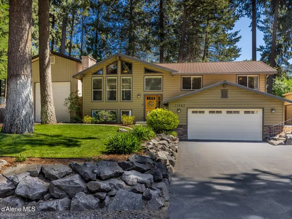 11982 N Emerald Dr, Hayden Lake, ID 83835