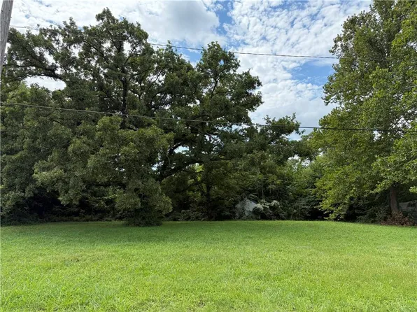 510 E Park St, Pleasanton, KS 66075