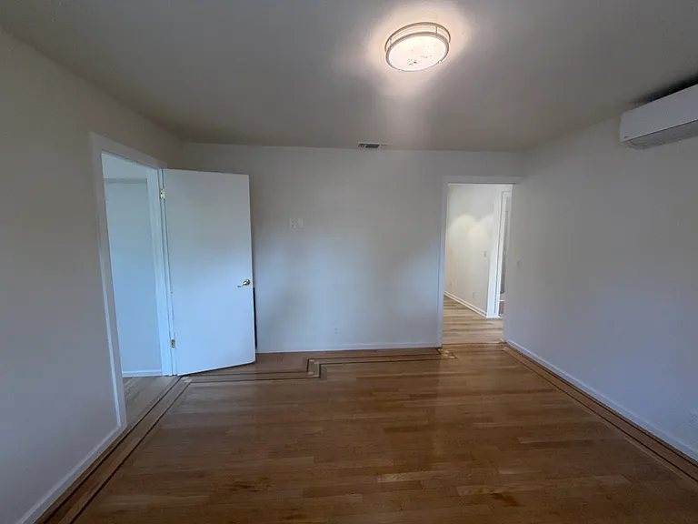 18351 Clayton Ave — Photo 8