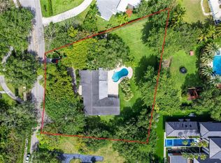 6601 Chapman Field Dr, Miami, FL 33156