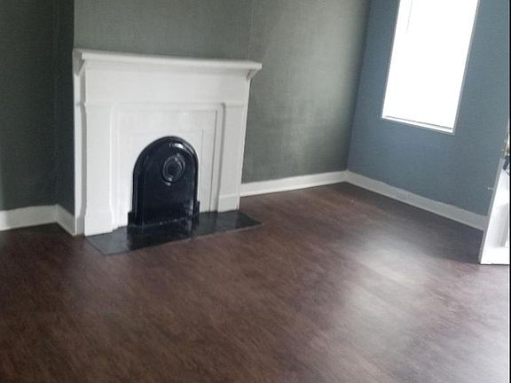 2nd image of 21512 Jackson St