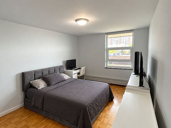 4th image of 455 Sentinel Rd #414