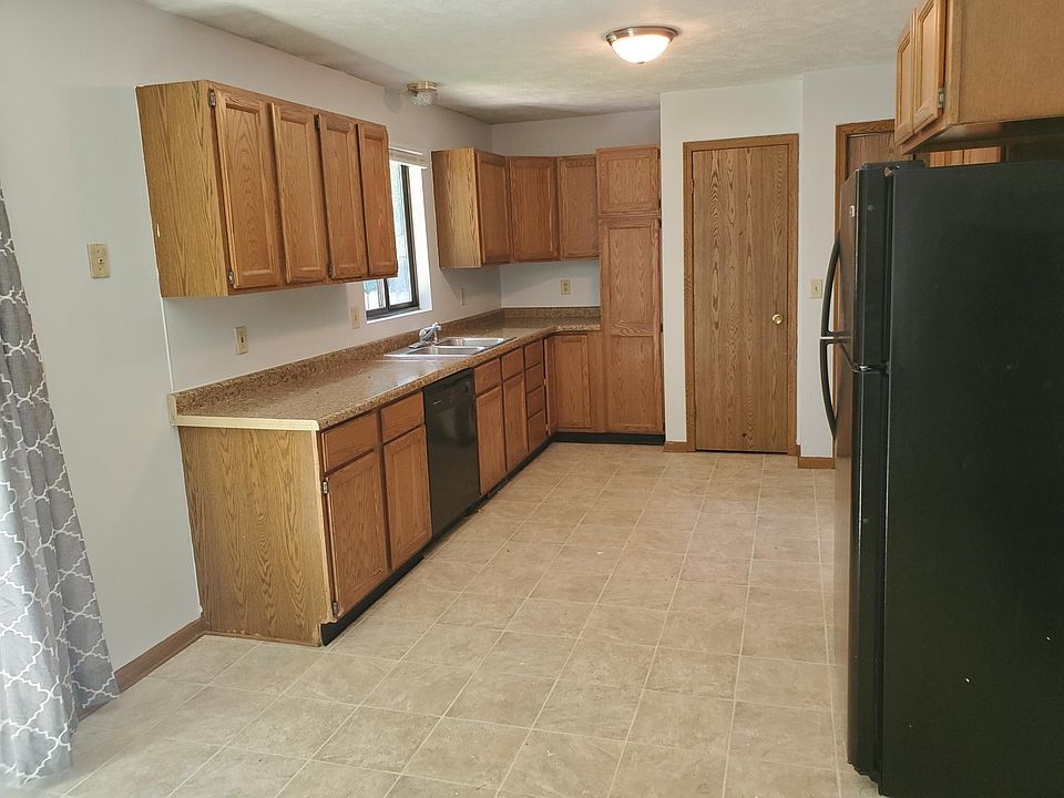 1st image of 568 W 23rd St