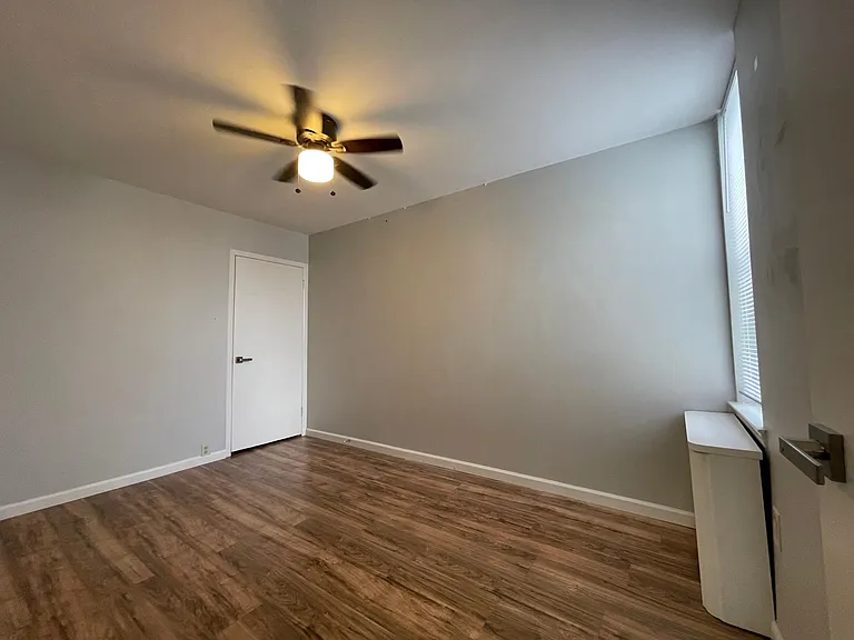 2444 E Huntingdon St — Photo 10