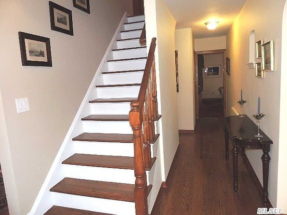 2nd image of 305 Foch Blvd