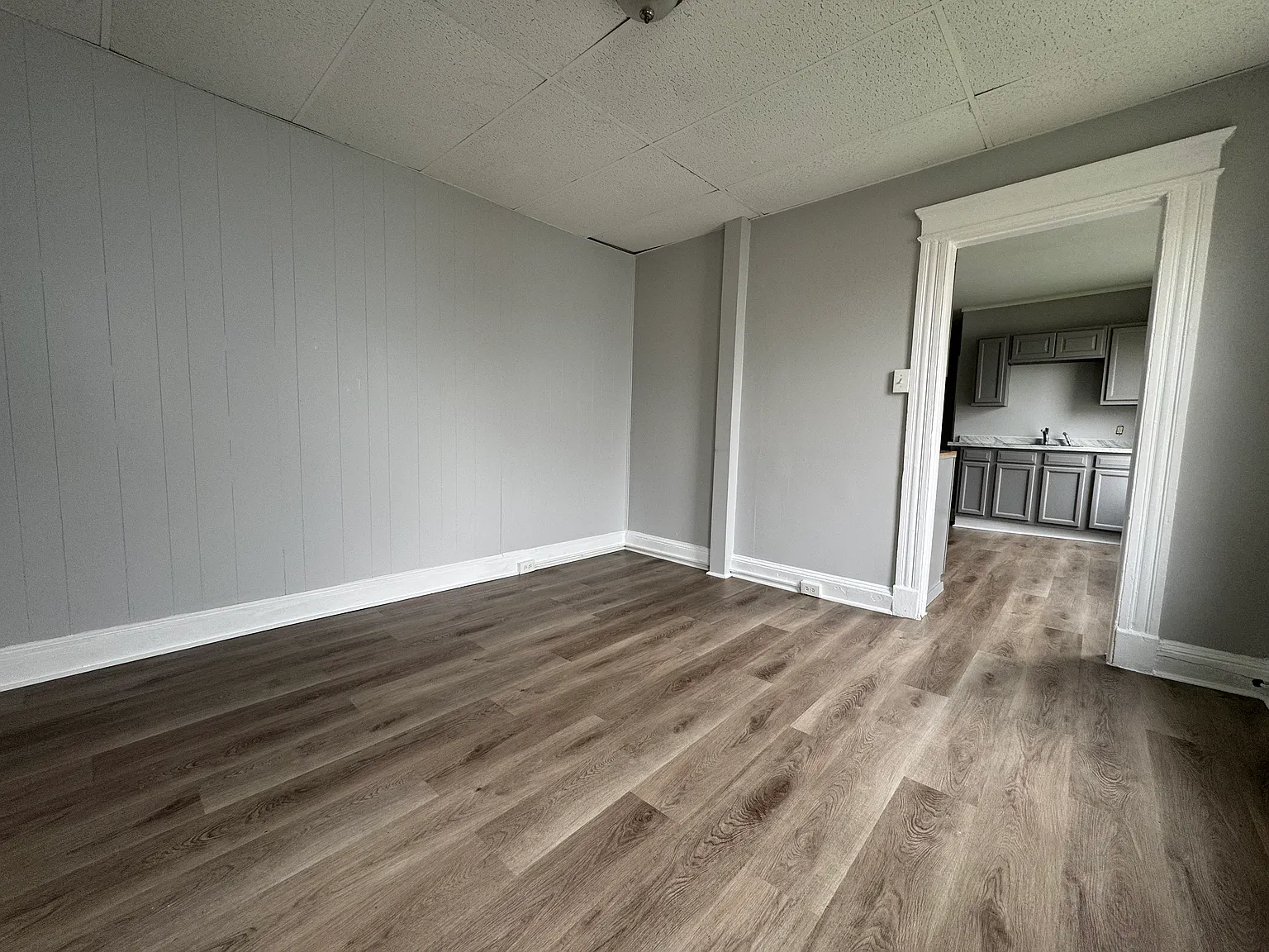 3 bed, 1100 sqft, $1,445 — Photo 2