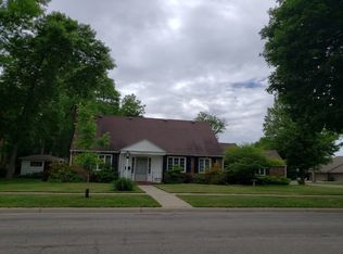 402 9th St SW, Willmar, MN 56201