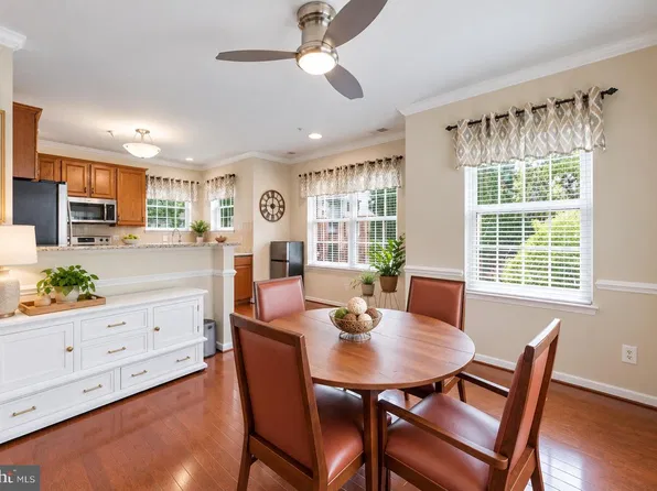 20816 Noble Ter Unit 210, Sterling, VA 20165