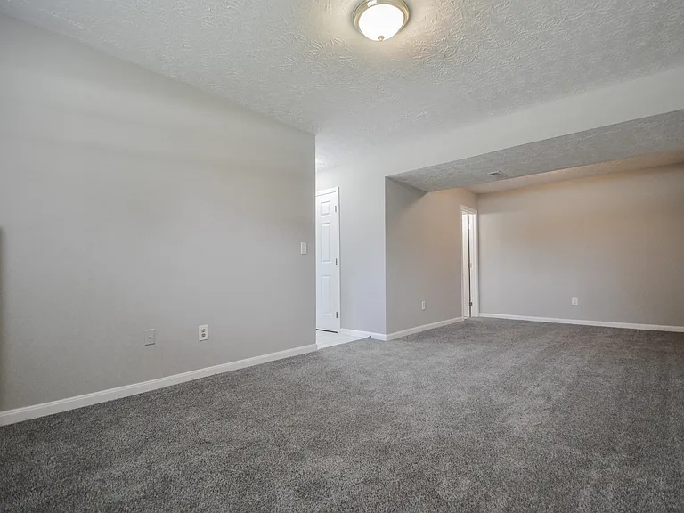 2691 Mary Jane Ct — Photo 27