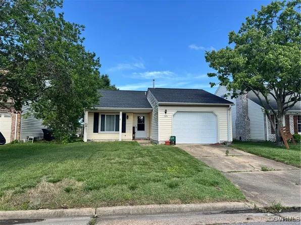 1924 Sydenham Trl, Virginia Beach, VA 23464