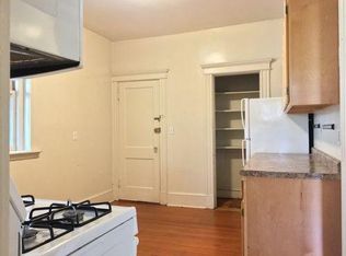 18 Littell Rd #3A, Brookline, MA 02446