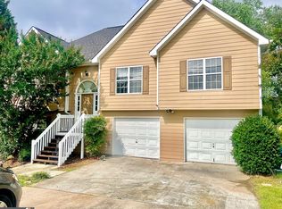 3095 Oak Grove Rd, Loganville, GA 30052