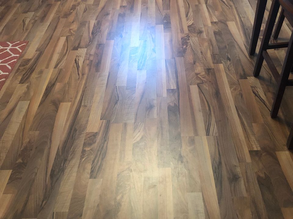 New laminate wood flooring 