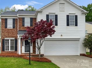 5910 Waverly Lynn Ln, Charlotte, NC 28269