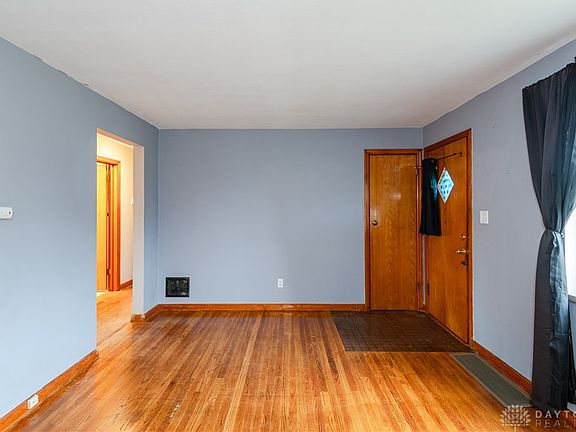 4th image of 4021 Brumbaugh Blvd